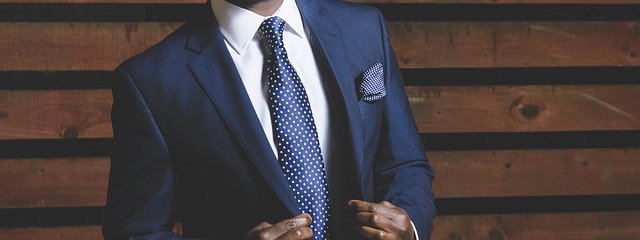 Is-it-safe-to-buy-custom-suits-online-f
